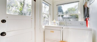 Vintage Home w/ Mtn Views: 12 Mi to Patagonia Lake