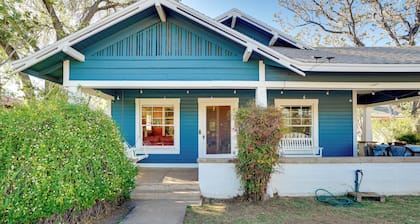 Vintage Home w/ Mtn Views: 12 Mi to Patagonia Lake