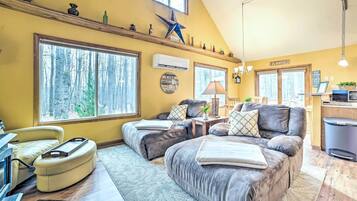 Cottage (2 Bedrooms) | Interior