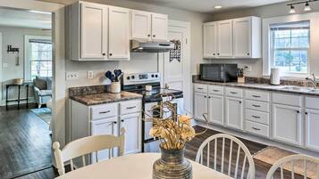 Rumah (2 Bedrooms) | Interior