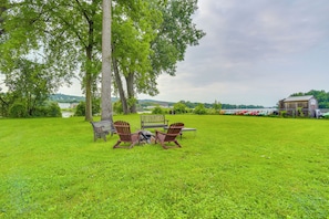 Interior - Canal-front Gem! 25 Mi to Saratoga Springs & Track (Waterford)