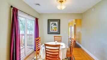 ุงูู
ูุดุฃุฉ ู
ู ุงูุฏุงุฎู