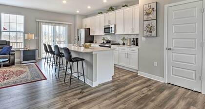 Modern & Spacious Family Home w/ Pool Access!