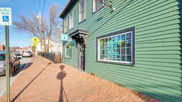 Apartment (1 Bedroom) | Interior