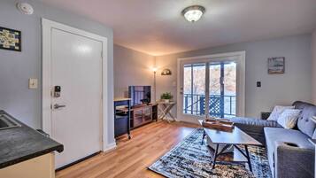 Apartment (1 Bedroom) | Interior