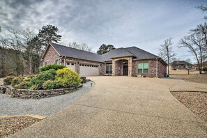 House (3 Bedrooms) | Interior - Spacious Golf Course Getaway in Hot Springs! (Hot Springs Village)