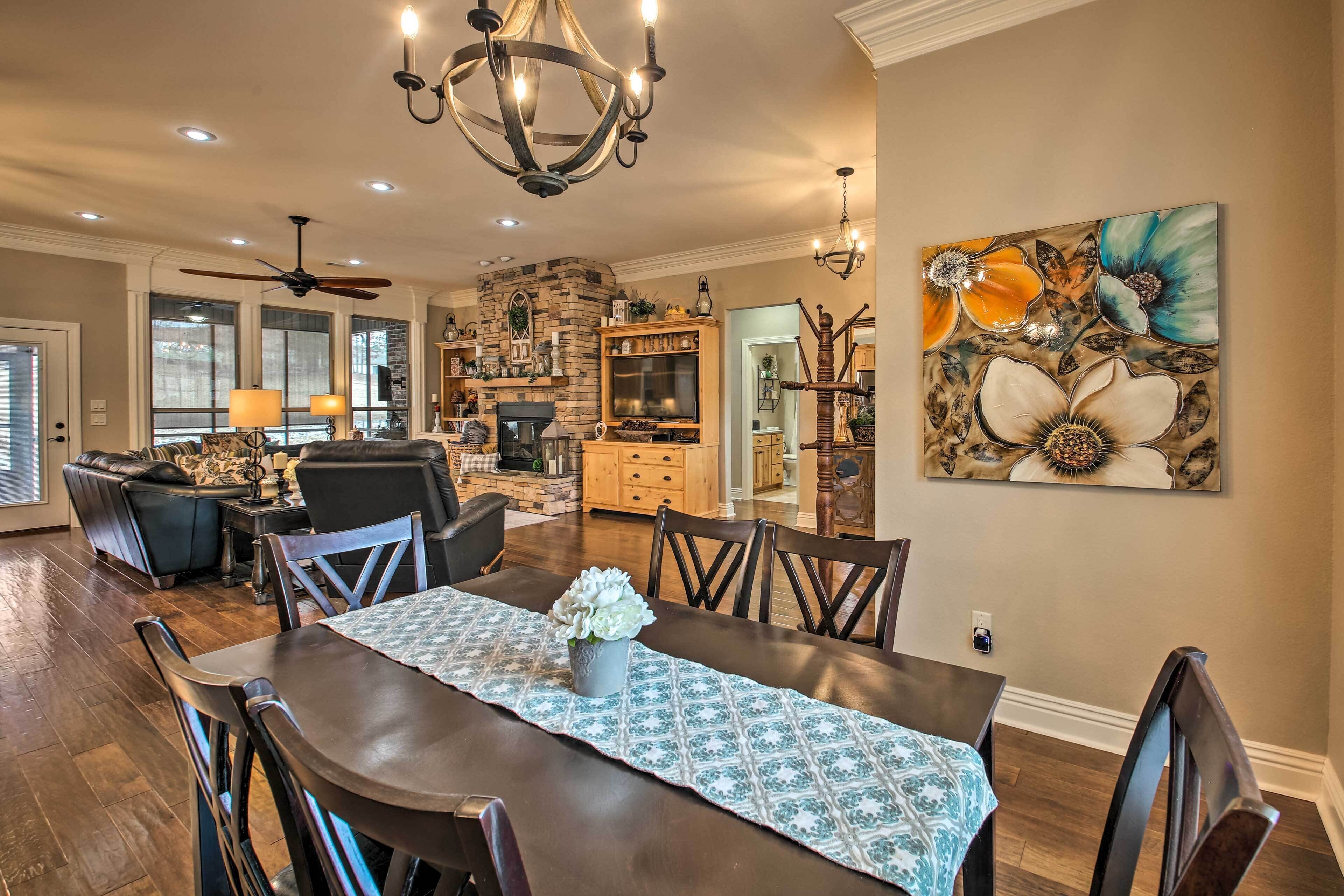 House (3 Bedrooms) | Interior