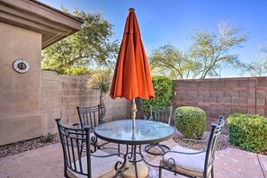 Apartment (3 Bedrooms) | Interior - Elegant Scottsdale Townhome w/ Heated Pool! (Scottsdale)
