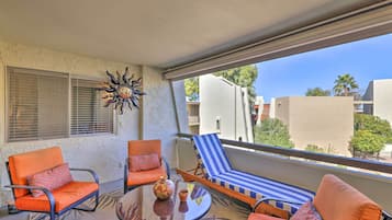 Apartment (2 Bedrooms) | Front of property