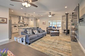 Casa (2 Bedrooms) | Interior