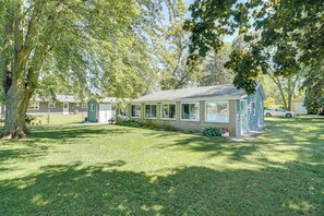 House (2 Bedrooms) | Interior - Riverfront Dixon, Illinois, Vacation Rental! (Dixon)