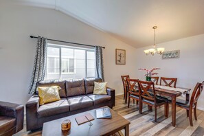 Apartment (3 Bedrooms) | Interior - Family-friendly Columbia Falls Townhome w/ Views! (Columbia Falls)