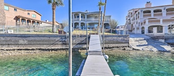Parker Studio Nestled on the Colorado River!