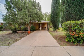 House (3 Bedrooms) | Interior - Pet-friendly Cottonwood Home w/ Mountain View! (Cottonwood)