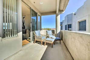 Apartment (2 Bedrooms) | Interior - Pool Access: Mountain-view Condo in Fountain Hills (Fountain Hills)