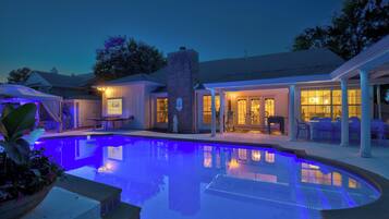 ุงูู
ูุดุฃุฉ ู
ู ุงูุฏุงุฎู