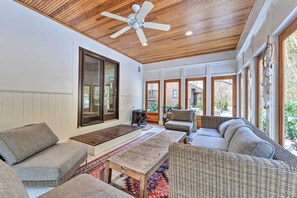 Villa (4 Bedrooms) | Interior