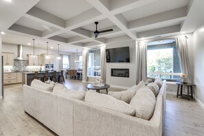 House (4 Bedrooms) | Interior