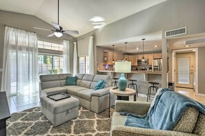 House (3 Bedrooms) | Interior