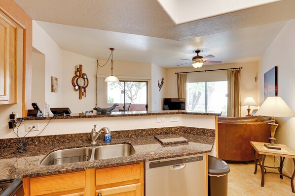 Apartment (2 Bedrooms) | Interior - Communal Pool: Sunny First-floor Condo in Phoenix (Phoenix)