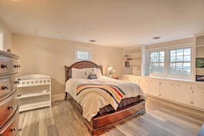 House (Multiple Bedrooms) | Interior - Finger Lakes Vacation Rental w/ Hot Tub & Pool (Naples)