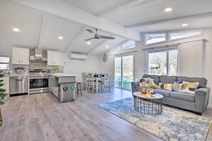 House (2 Bedrooms) | Front of property