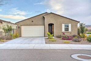 House (3 Bedrooms) | Interior - New-build Glendale Home w/ Hot Tub + Putting Green (Glendale)