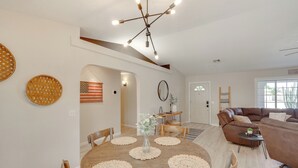 Rumah (4 Bedrooms) | Interior