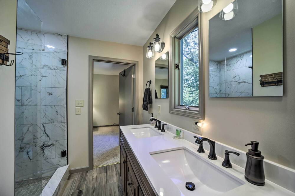 Brevard Retreat ~ 3 Mi to Downtown! - Cedar Mountain, NC
