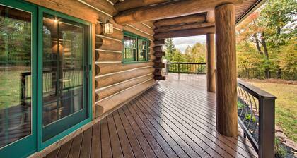 New! Sunset Lodge Retreat Escape: 17 Private Acres