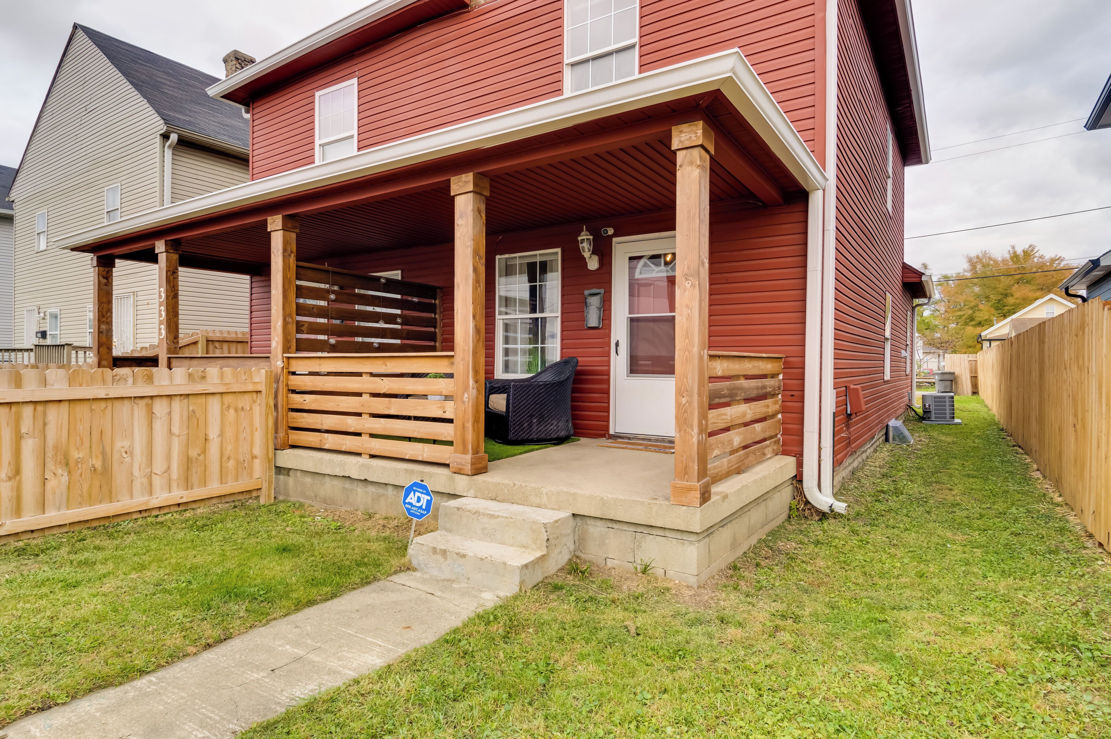 المنشأة من الداخل