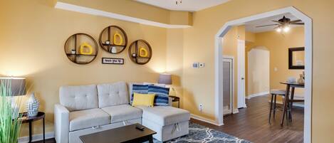 Apartment (2 Bedrooms) | Front of property