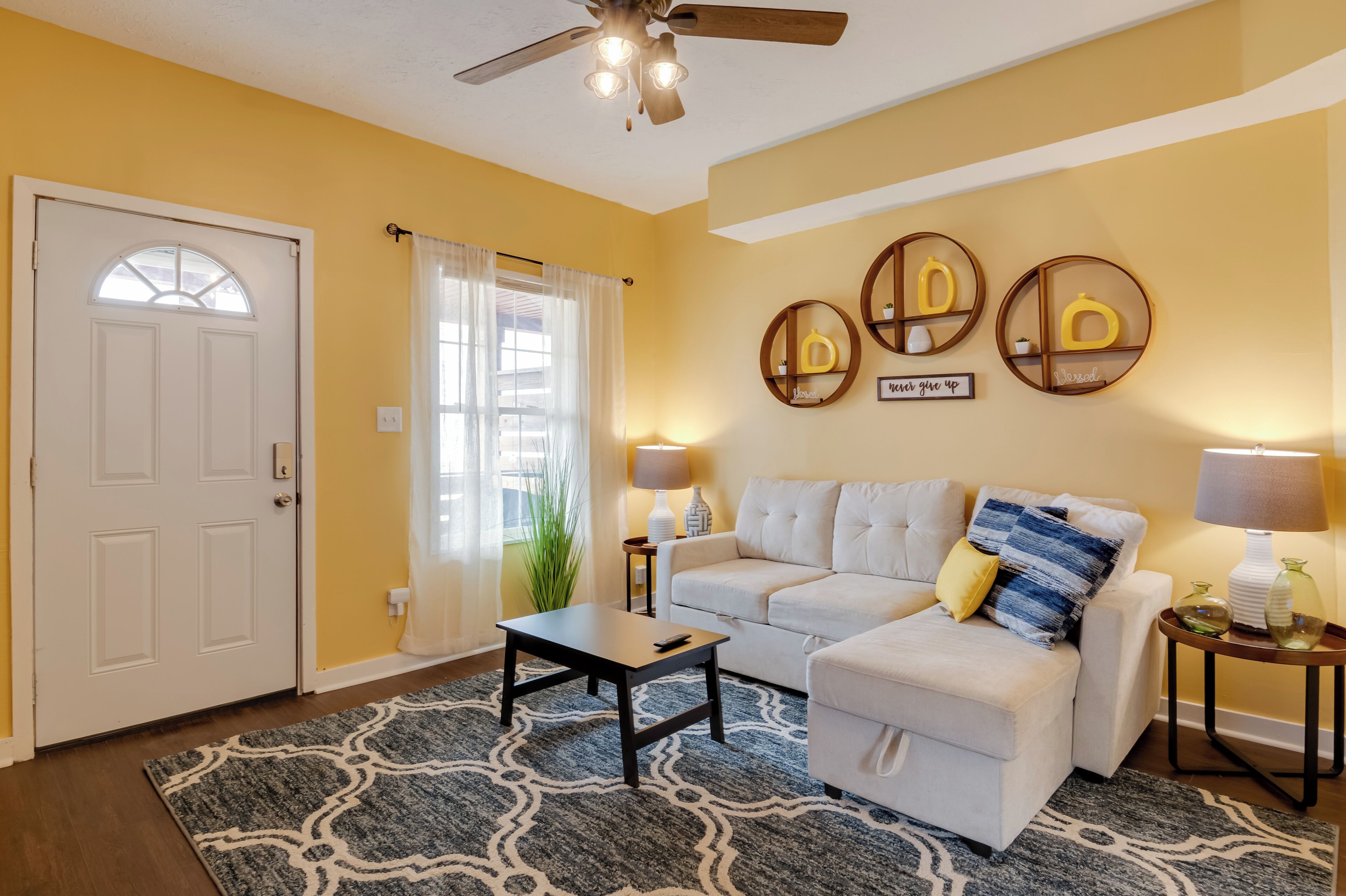 المنشأة من الداخل