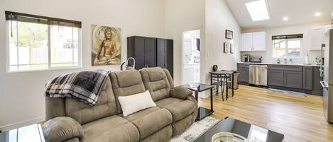 House (2 Bedrooms) | Front of property