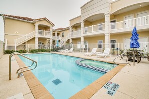 Apartment (2 Bedrooms) | Interior - South Padre Island Condo Near Beach w/ Balcony! (South Padre Island)