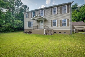 House (4 Bedrooms) | Interior - Group-friendly Myrtle Beach House w/ Deck (Socastee)