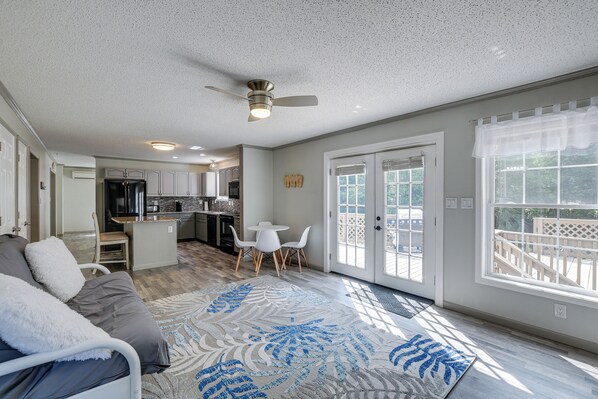 House (4 Bedrooms) | Interior - Group-friendly Myrtle Beach House w/ Deck (Socastee)