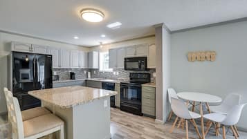 Nhà (4 Bedrooms) | Nội thất