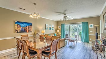 Apartment (2 Bedrooms) | Front of property