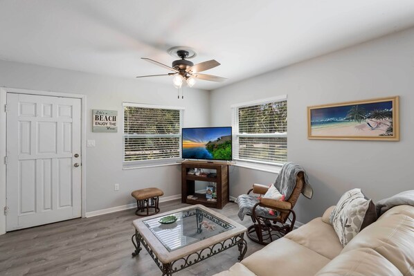 Interior - Palmetto Home w/ Manatee River Access! (Palmetto)