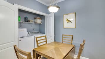 Huoneisto (2 Bedrooms) | Sisätilat