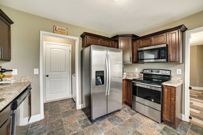 House (3 Bedrooms) | Interior - 9 Mi to Clarksville Speedway! Family-friendly Home (Clarksville)