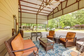 House (3 Bedrooms) | Terrace/patio - Point Blank Vacation Rental w/ Large Patio! (Pointblank)