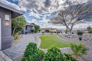 Interior - Pool, Spa & Mtn Views: Lake Havasu City Home (Lake Havasu City)