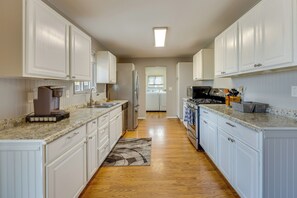 House (3 Bedrooms) | Interior - Central Colorado Springs Home ~ 4 Mi to Downtown! (Colorado Springs)