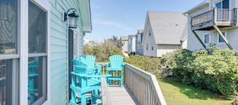 Charming Surf City Beach House - Walk to Ocean!