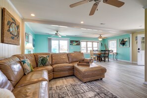 House (2 Bedrooms) | Interior