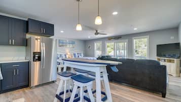 Apartment (0 Bedroom) | Interior