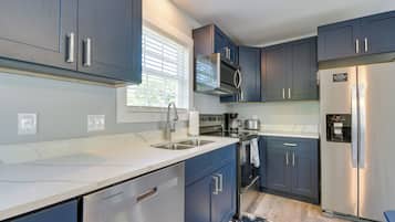 Apartment (0 Bedroom) | Interior