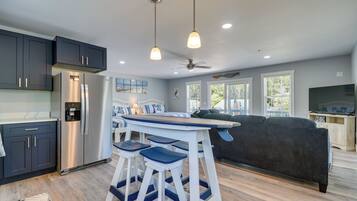 Apartment (0 Bedroom) | Interior